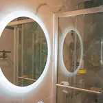 Neli * Traù